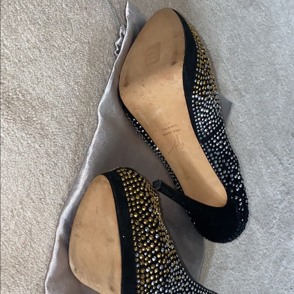 Guiseppe Zanotti Crystal Embellished Suede Peep-Toe Pump - Picture 4 of 6